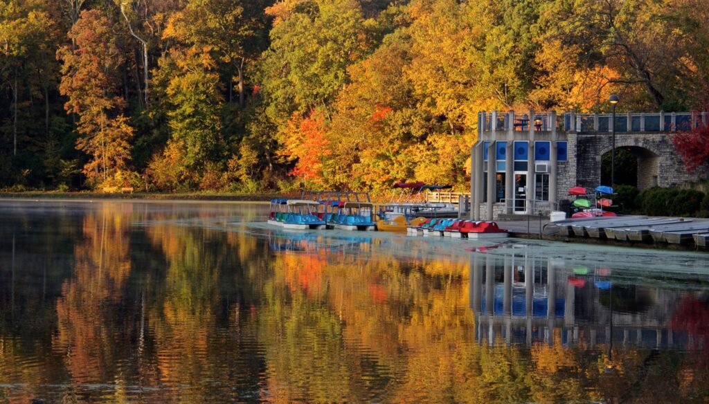 Boathouse at Winton Woods harbor